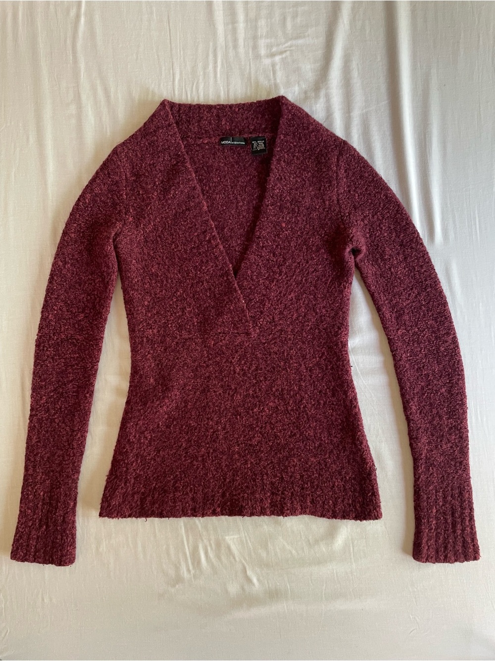 Moda International Women's Plush V-Neck Sweater in Wine